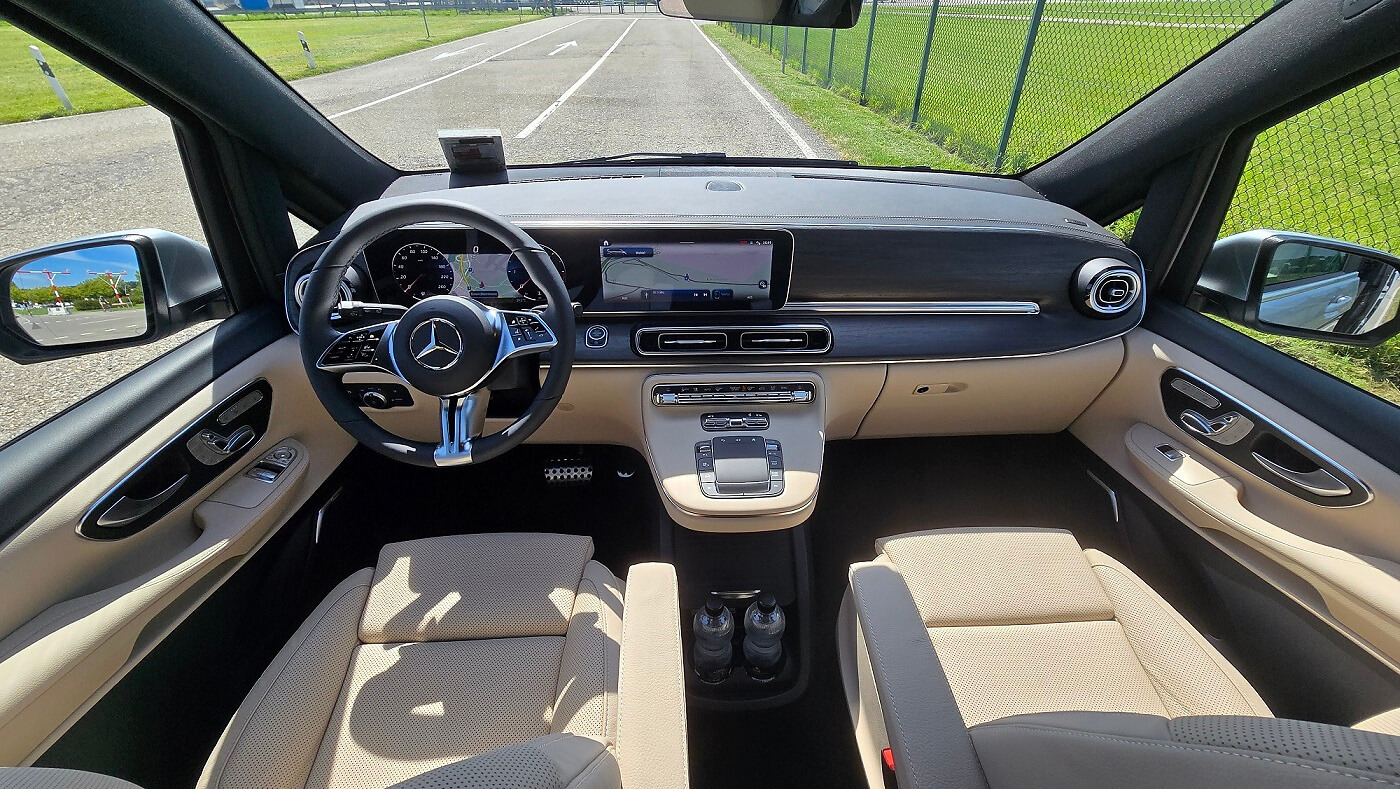  Mercedes V Class Interior 1