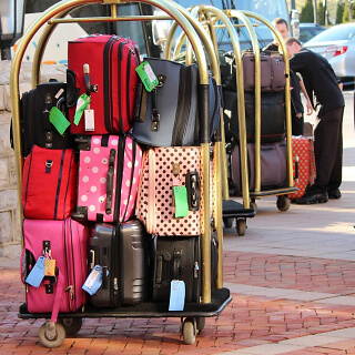  Luggage Services 2